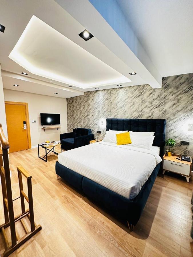 Rexee Hotel Istanbul Bagian luar foto