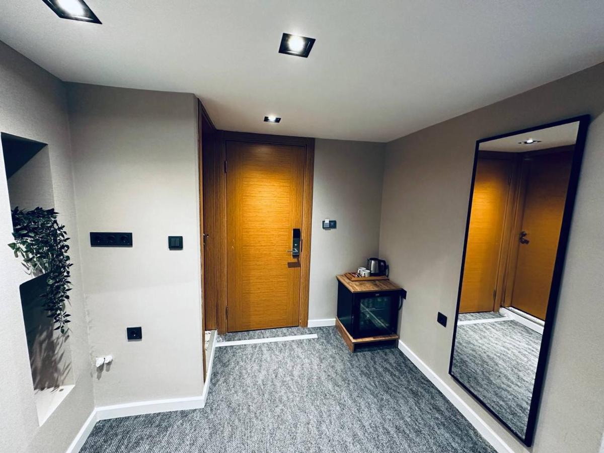 Rexee Hotel Istanbul Bagian luar foto