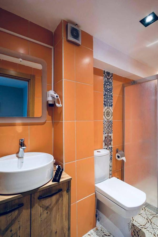 Rexee Hotel Istanbul Bagian luar foto