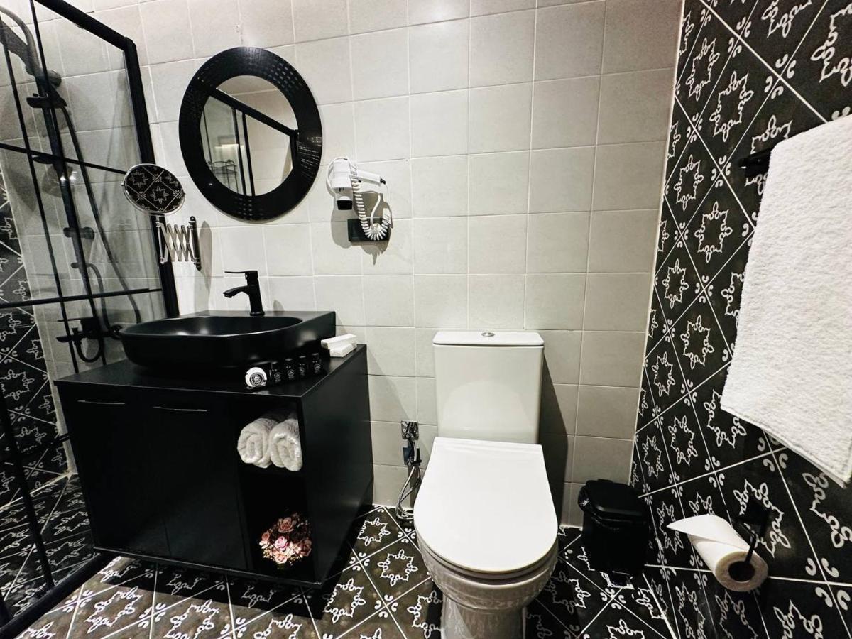 Rexee Hotel Istanbul Bagian luar foto