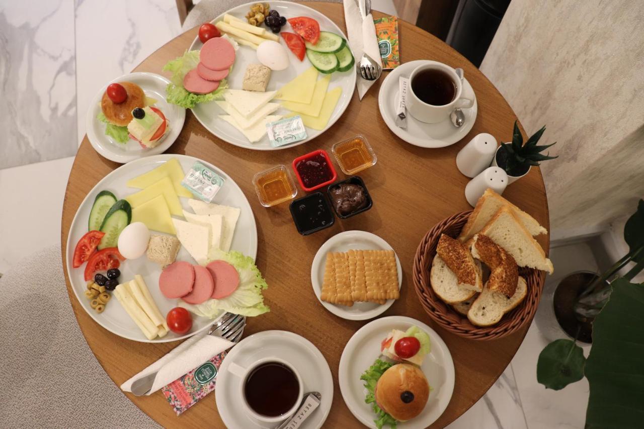 Rexee Hotel Istanbul Bagian luar foto