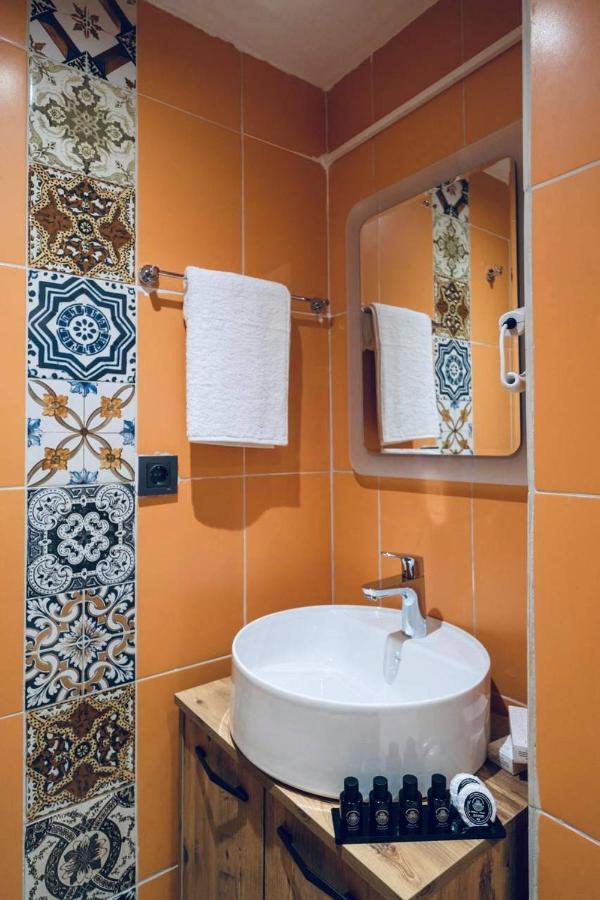Rexee Hotel Istanbul Bagian luar foto